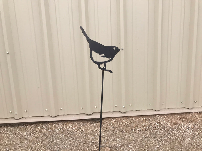 Load image into Gallery viewer, Bird Garden Stake | Metal Bird Garden Stake | Steel Garden Stake | Steel Gardening Décor | Bird