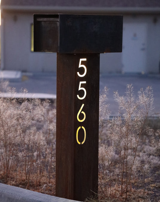 The Top Notch Mailbox