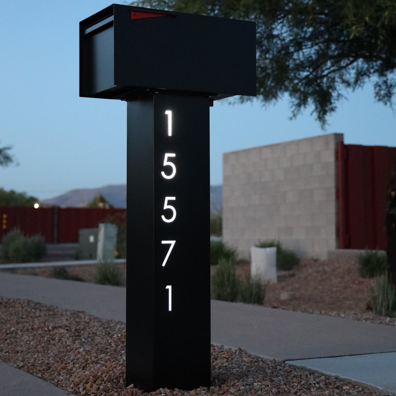 Load image into Gallery viewer, The Top Notch Mailbox
