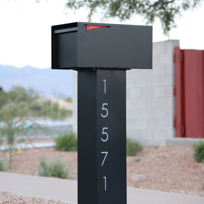 Load image into Gallery viewer, The Top Notch Mailbox
