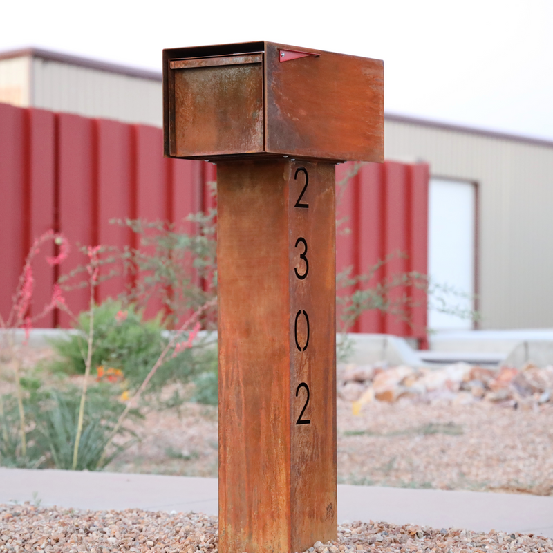 Load image into Gallery viewer, The Top Notch Mailbox
