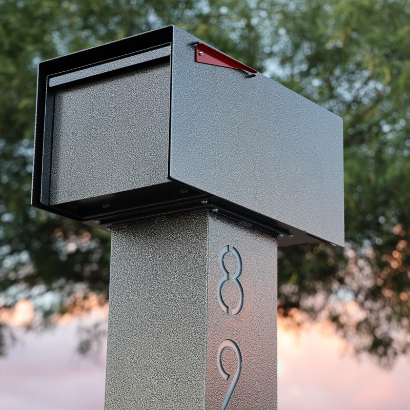 Load image into Gallery viewer, The Top Notch Mailbox
