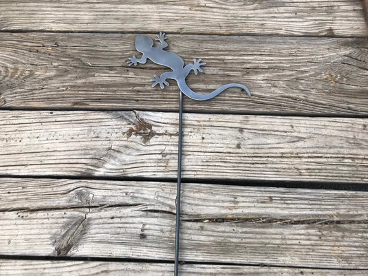 Gecko Garden Stake | Metal Lizard Garden Stake | Steel Garden Stake | Steel Gardening Décor | Lizard | Gecko