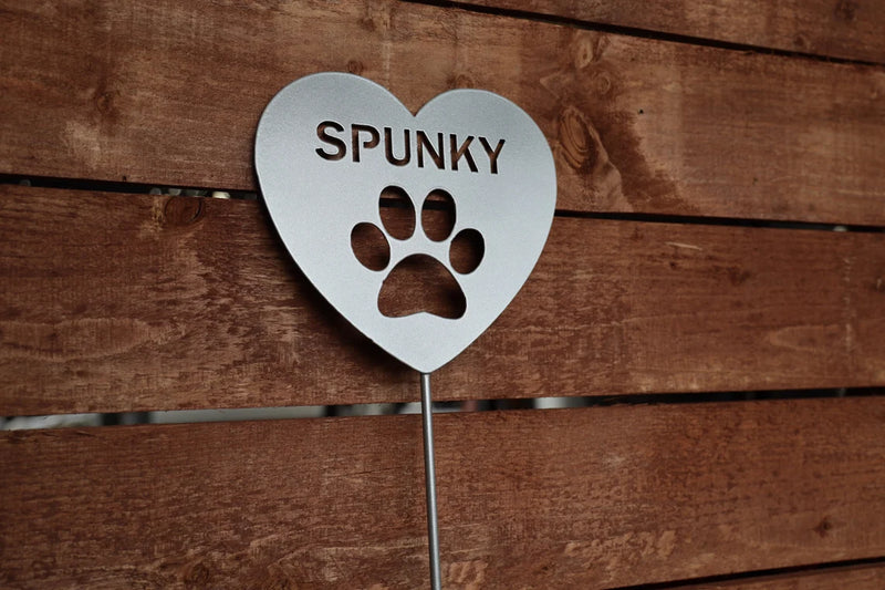 Load image into Gallery viewer, Personalized Paw Heart Garden Stake
